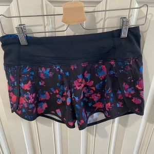 Women’s Lululemon 3” Mid Waisted Running Shorts